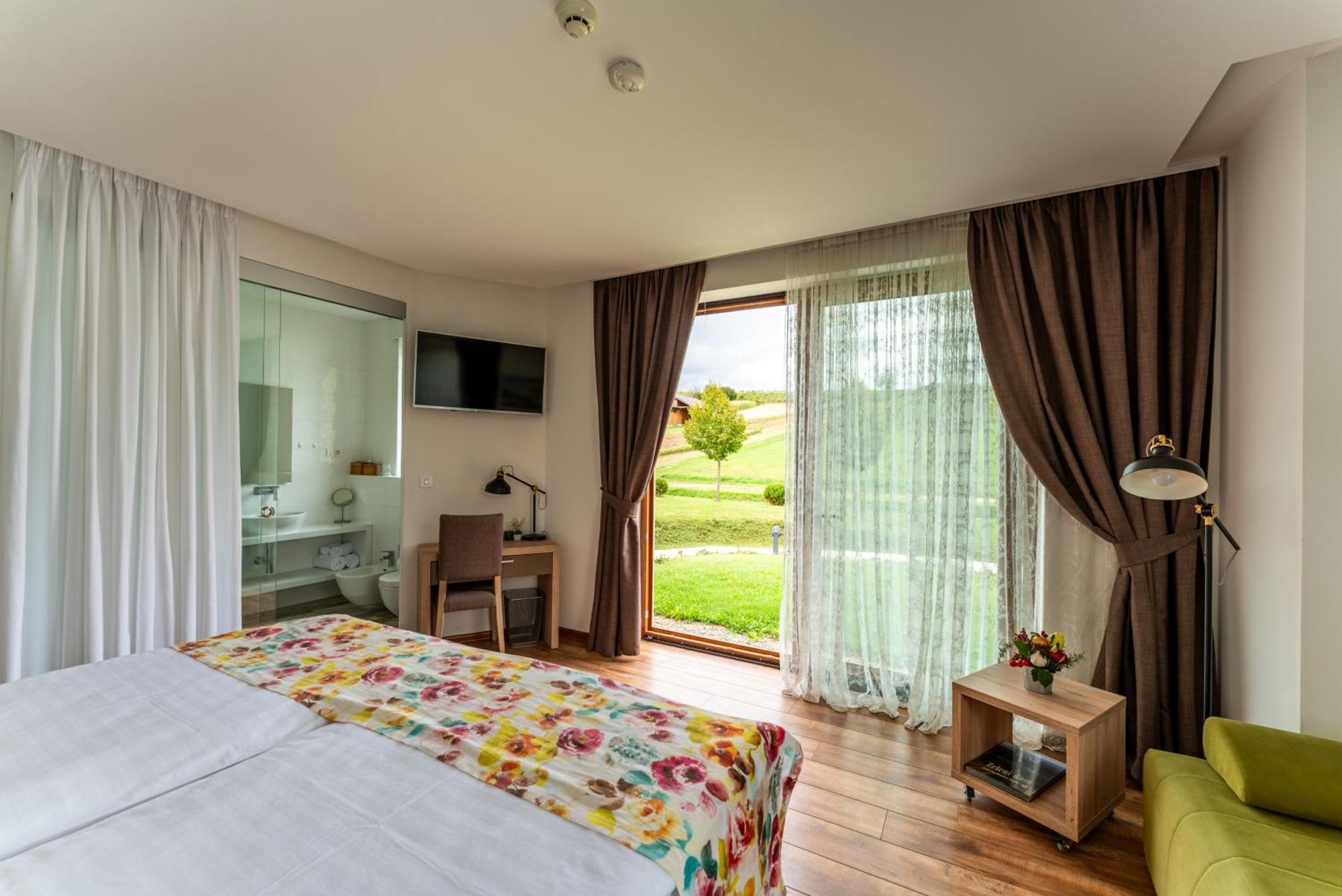 Bed&Breakfast Vinarija Coner Bjelovar Eksteriør billede
