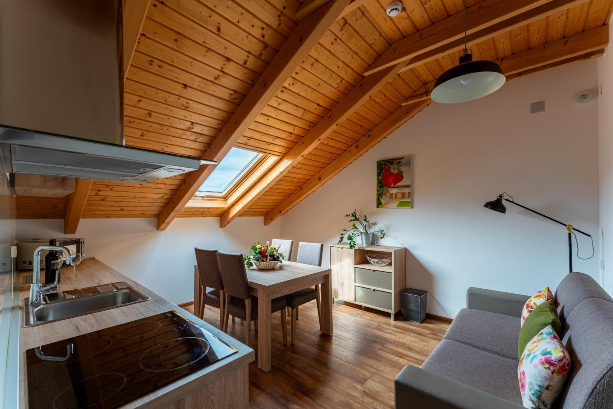 Bed&Breakfast Vinarija Coner Bjelovar Eksteriør billede
