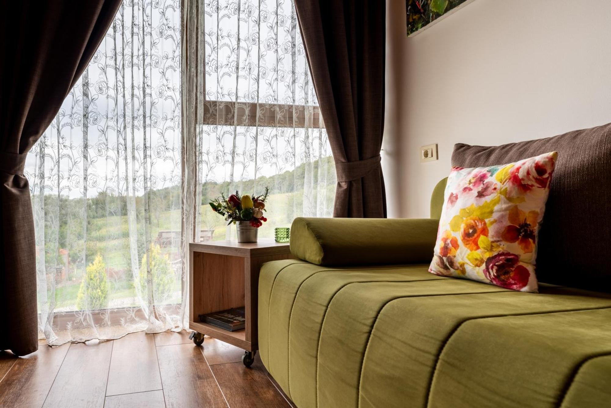 Bed&Breakfast Vinarija Coner Bjelovar Eksteriør billede